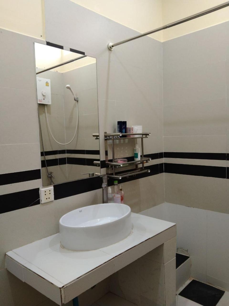 Room 12 - Studio In A Villa 5Mn Walk From The Royal Palace With Swimming Pool 金边 外观 照片